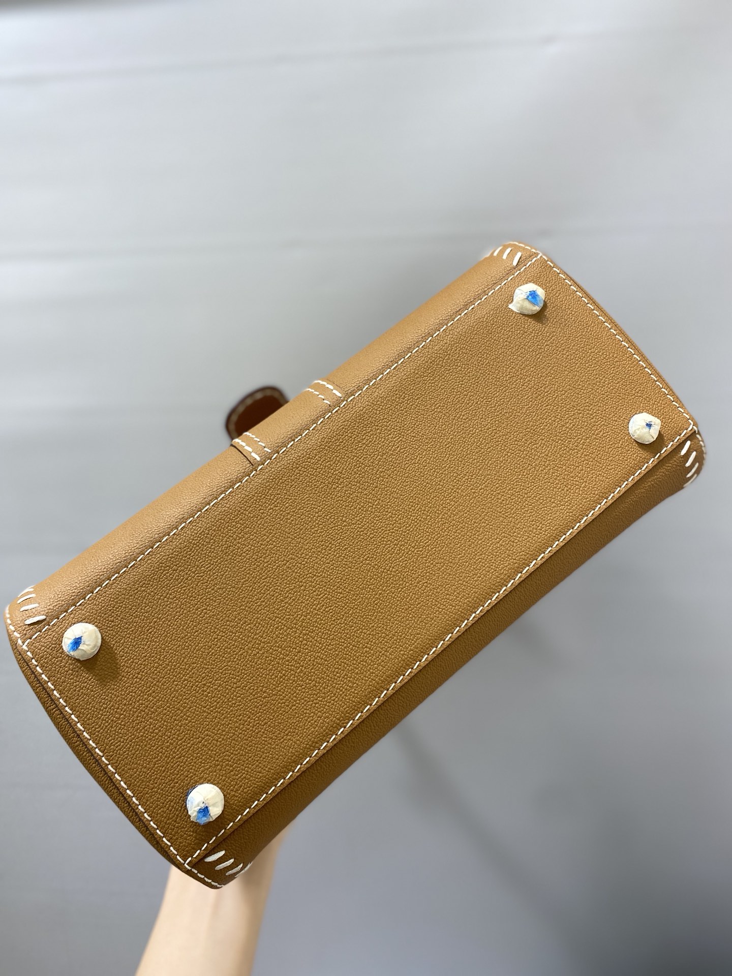 델보 브리앙 박스백 미듐